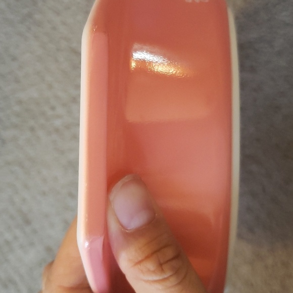 Vintage 1950s Pyrex pink and white Daisy divided casserole dish with divided lid - Picture 8 of 12